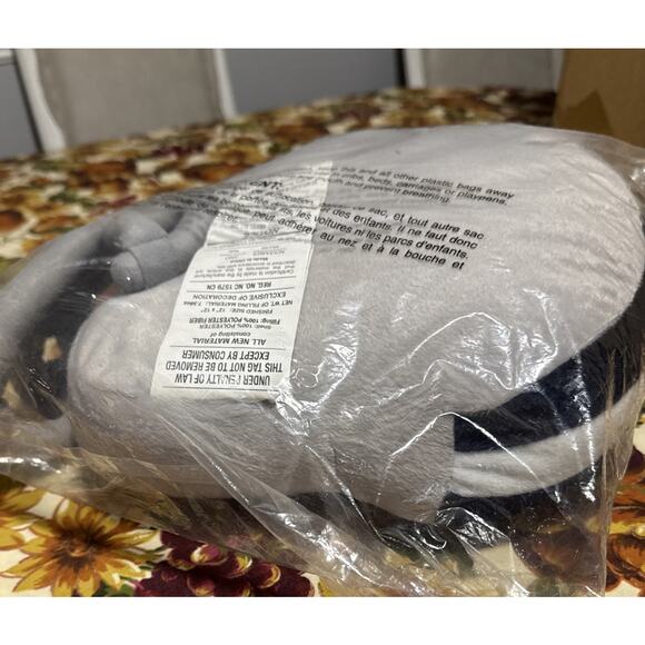 NFL Dallas Cowboys Gray/Silver Football Helmet Plush Pillow Throw 12” New/Sealed - Picture 3 of 6